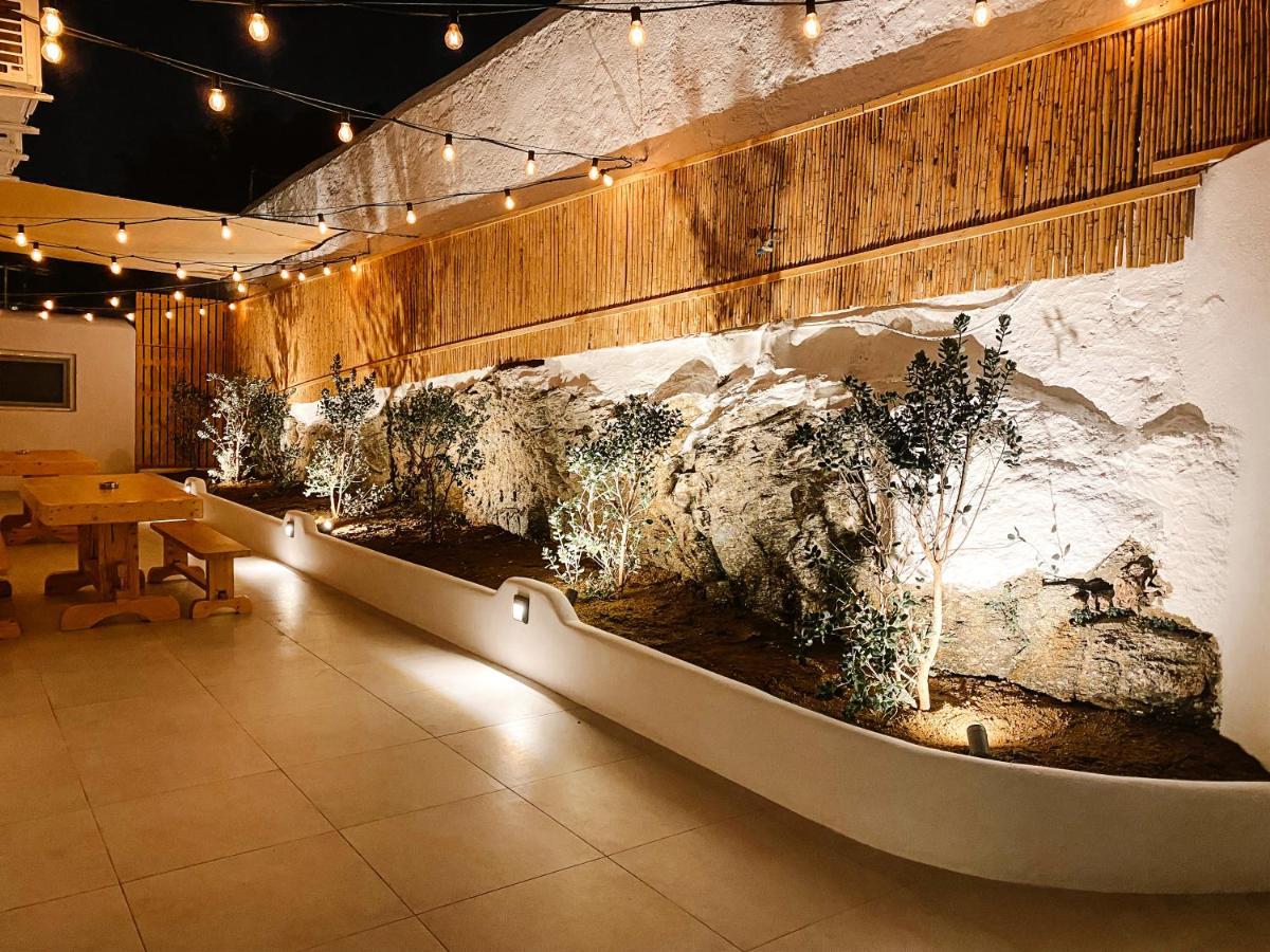 Haka Suites Mykonos Town エクステリア 写真